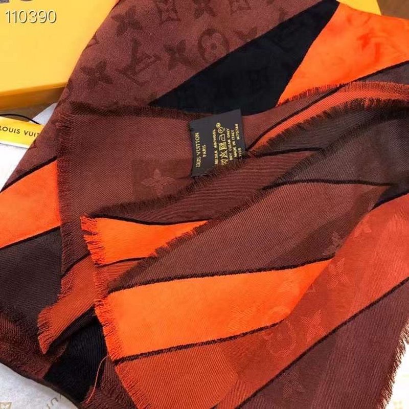 Louis Vuitton Muberry Silk Scarf SS001304