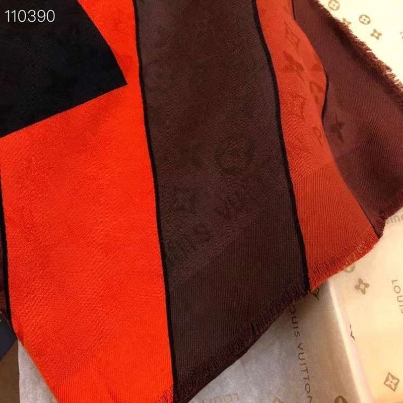 Louis Vuitton Muberry Silk Scarf SS001304