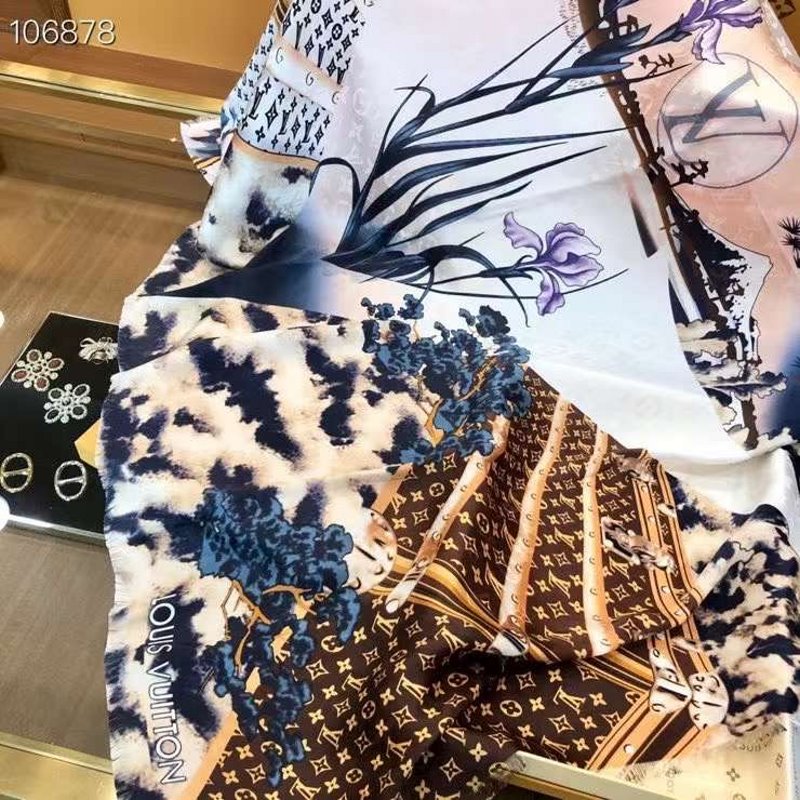 Louis Vuitton Muberry Silk Scarf SS001305