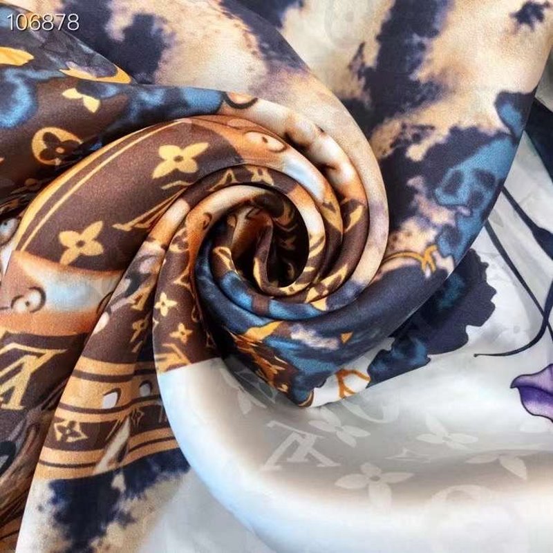 Louis Vuitton Muberry Silk Scarf SS001305