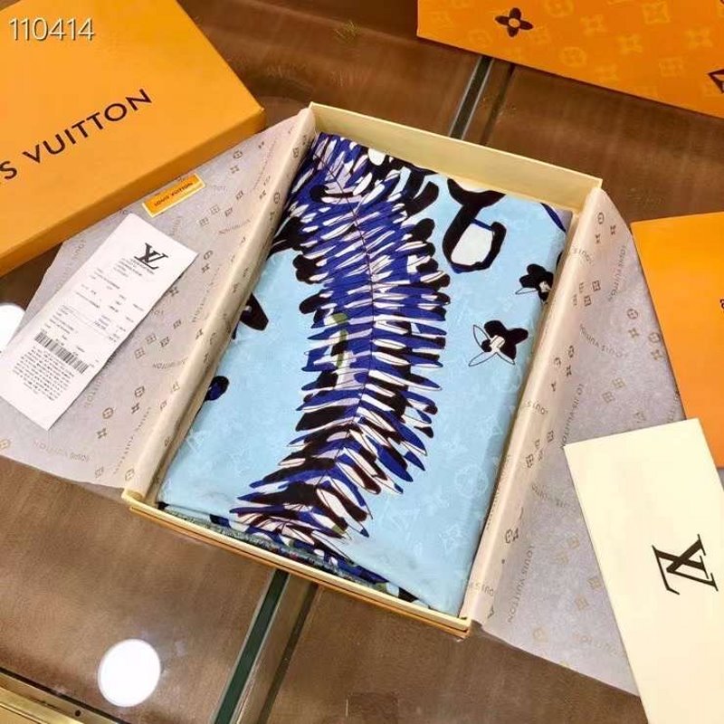 Louis Vuitton Muberry Silk Scarf SS001306
