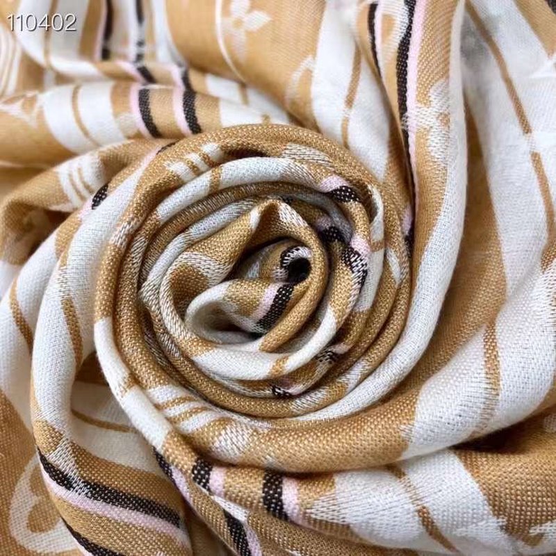 Louis Vuitton Muberry Silk Scarf SS001309