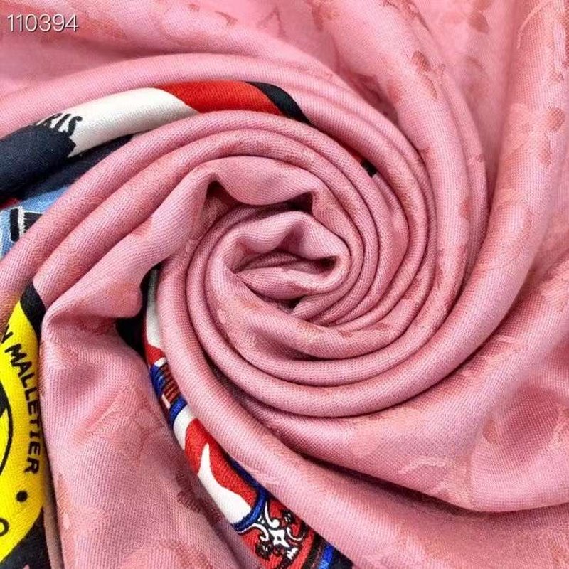 Louis Vuitton Muberry Silk Scarf SS001310