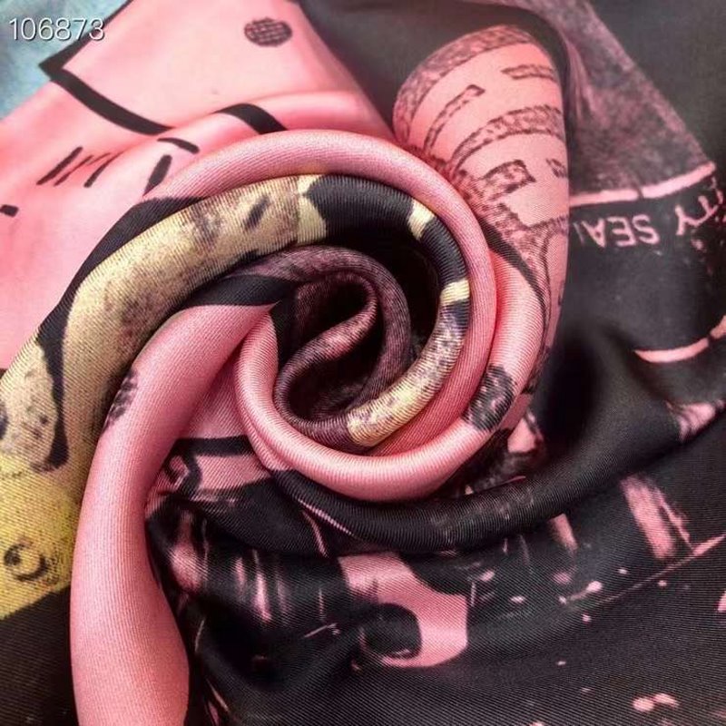 Louis Vuitton Muberry Silk Scarf SS001312