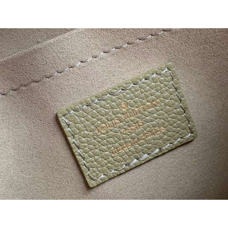 Louis Vuitton Multi Pochette Bag WB001406