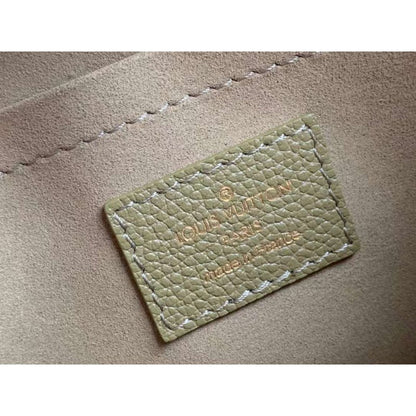 Louis Vuitton Multi Pochette Bag WB001406