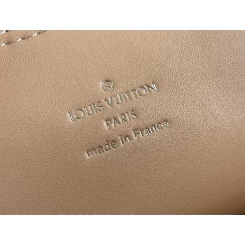 Louis Vuitton Nano Speedy Bag BG02036