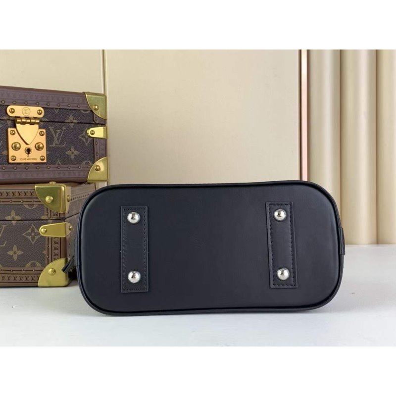 Louis Vuitton Nano Speedy Bag BG02037