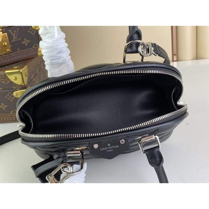 Louis Vuitton Nano Speedy Bag BG02037