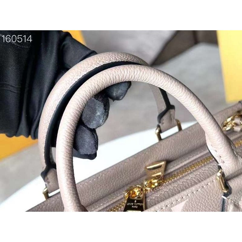 Louis Vuitton Onthego Hand Bag BG02043