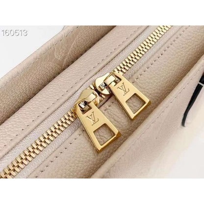 Louis Vuitton Onthego Hand Bag BG02044