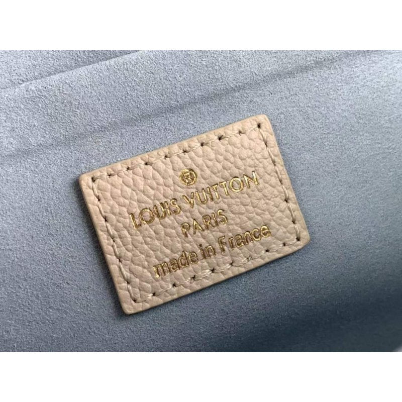 Louis Vuitton Pochette Chain Bag BG02039