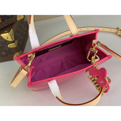 Louis Vuitton Reade PM Hand Bag BG02030