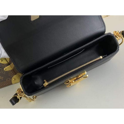 Louis Vuitton Twist West Hand Bag BG02016