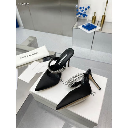 Manolo Blahnik High Heeled Pumps SHS03468