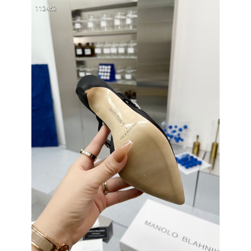 Manolo Blahnik High Heeled Pumps SHS03468