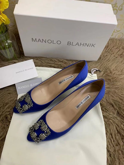 Manolo Blahnik Slingback Pump SHS03071