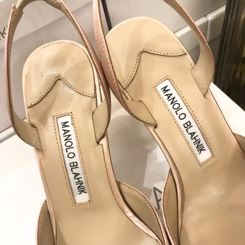 Manolo Blahnik Hollow Sandals SH00408