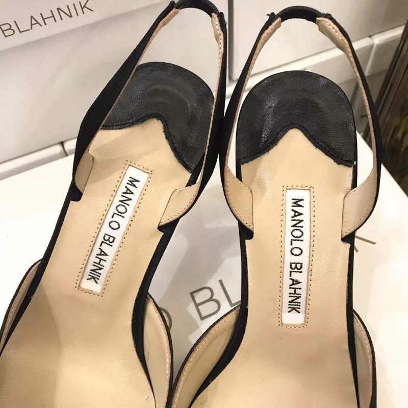 Manolo Blahnik Hollow Sandals SH00409