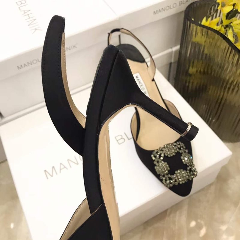 Manolo Blahnik Hollow Sandals SH00409