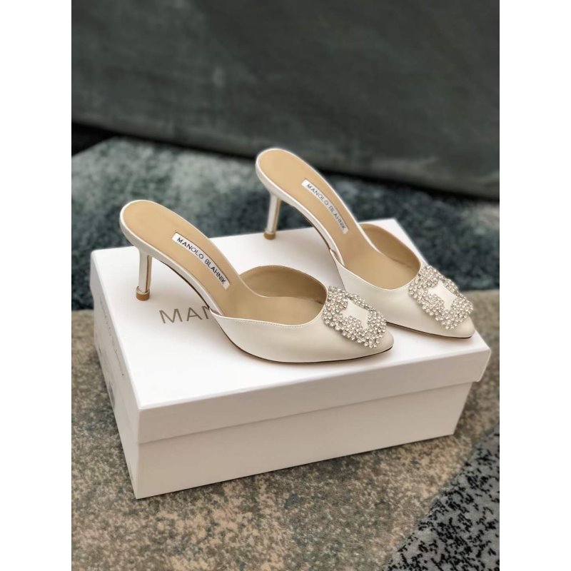 Manolo Blahnik Hollow Sandals SH00415