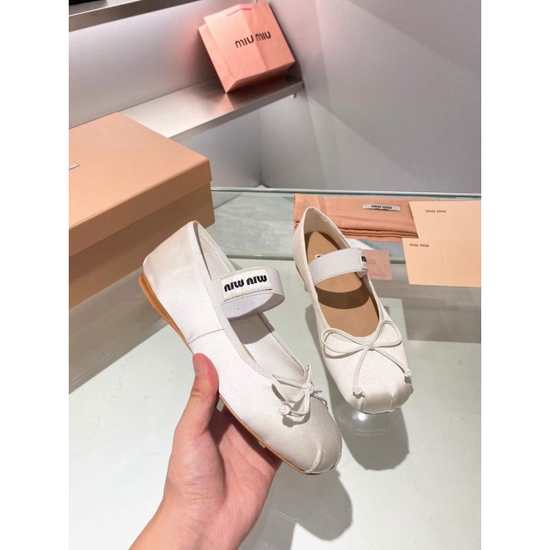 Miu miu Ballet Flat Sole Shoes SHS05405