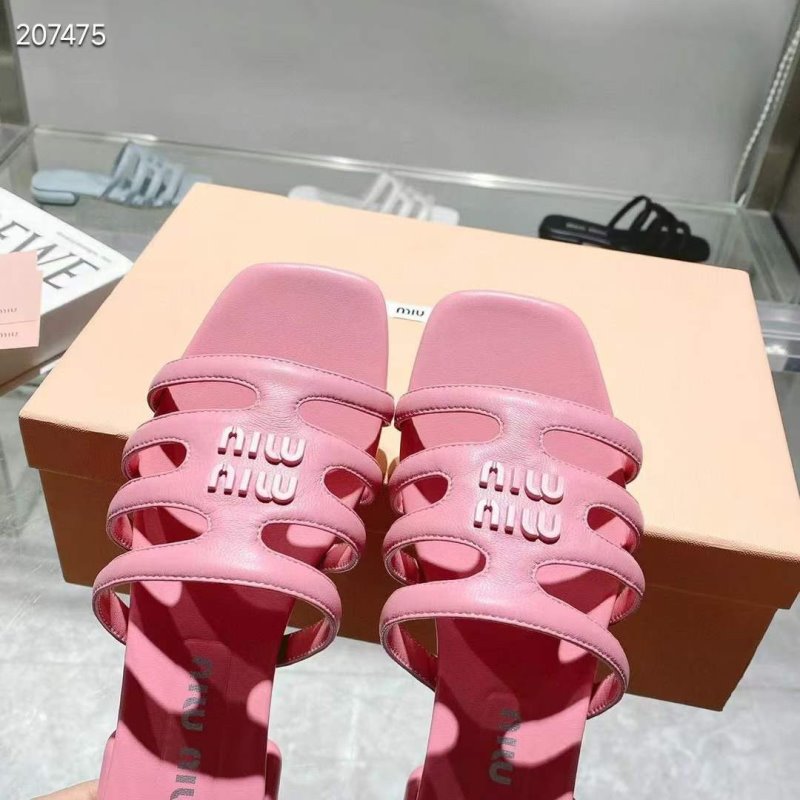 Miu miu Flat Suede Slppers SHS05395