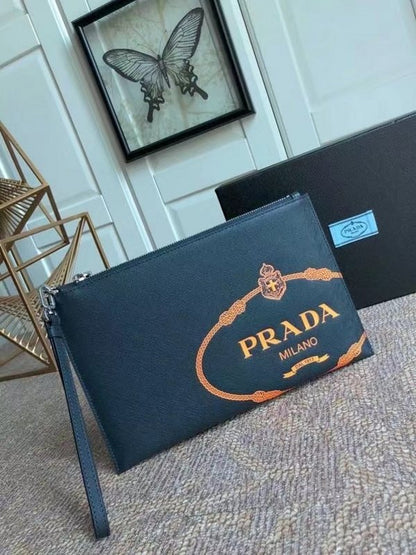 Prada Black Wallet  WLB01300