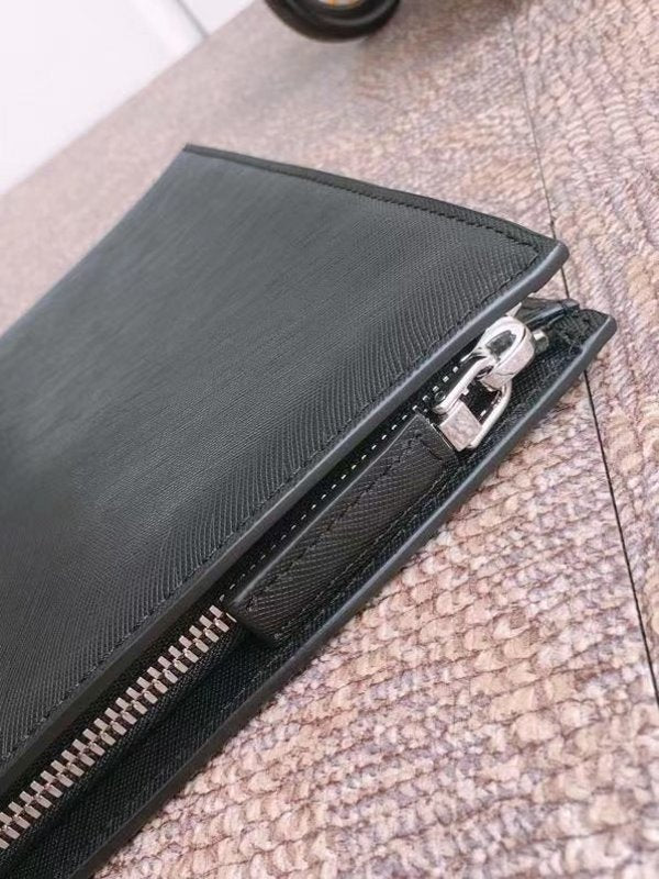 Prada Black Wallet  WLB01302