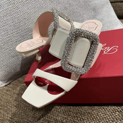 Roger Vivier  Kitten Buckle Sandals SHS05301