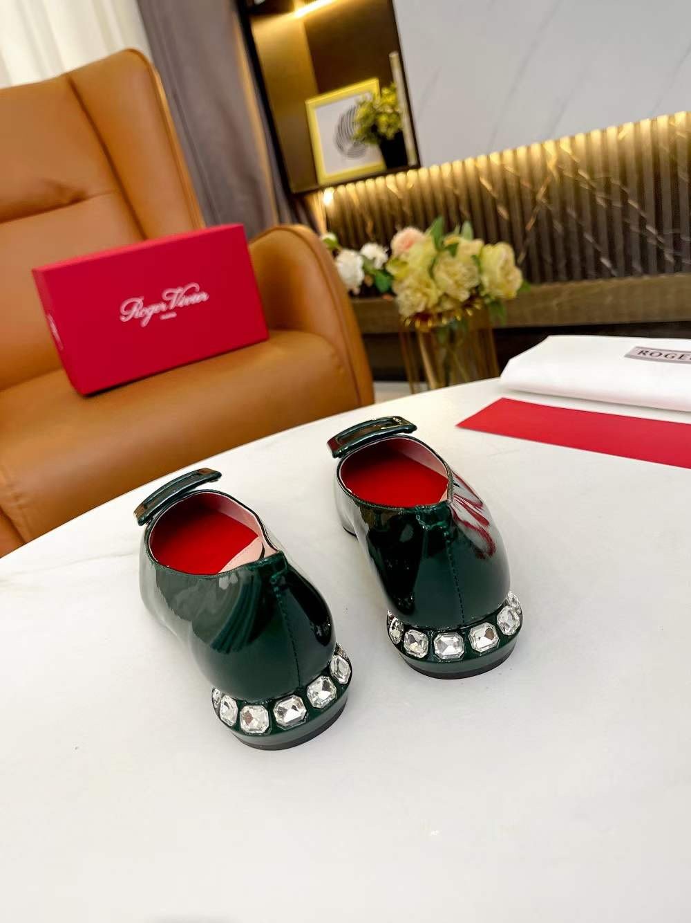 Roger Vivier Leather Single Shoes  SHS04332