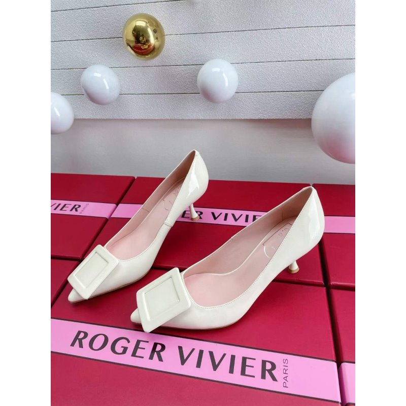 Roger Vivier Pointed Heel Sandals SHS05583