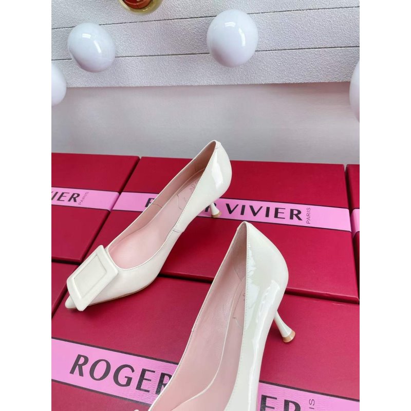 Roger Vivier Pointed Heel Sandals SHS05583