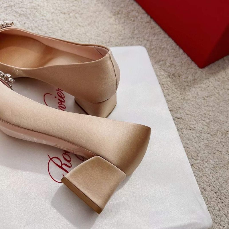 Roger Vivier Diamond Button Heeled Shoes SH00205