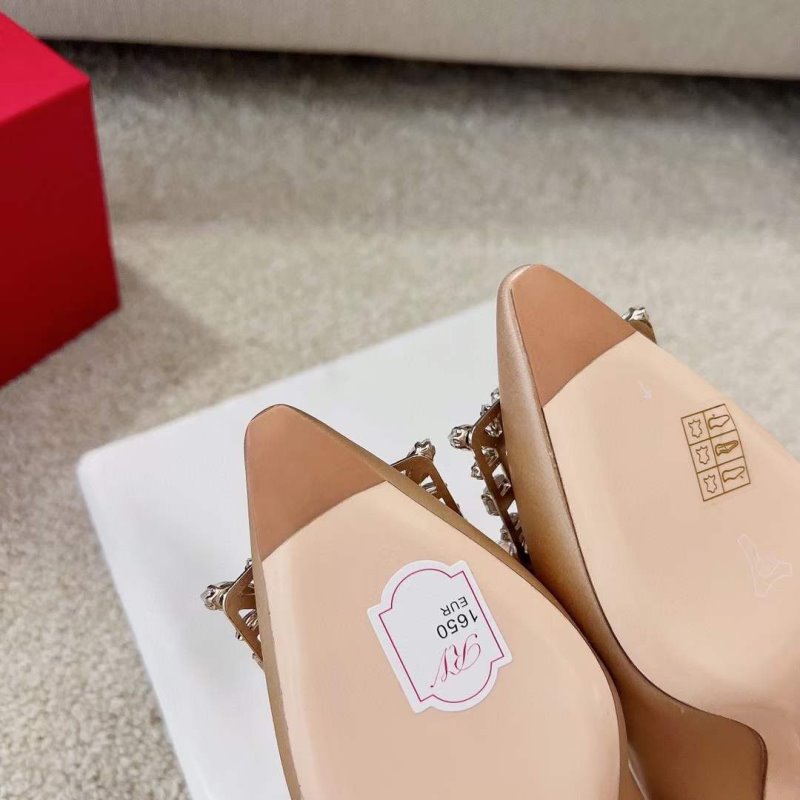 Roger Vivier Diamond Button Heeled Shoes SH00205