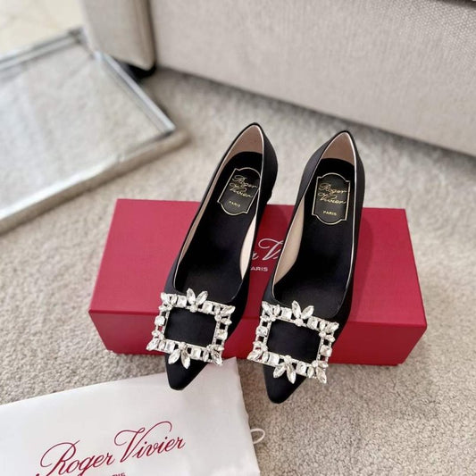 Roger Vivier Diamond Button Heeled Shoes SH00207
