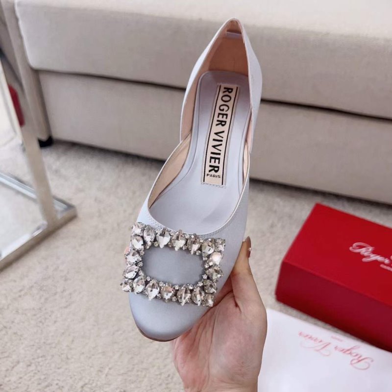 Roger Vivier Diamond Button Heeled Shoes SH00208