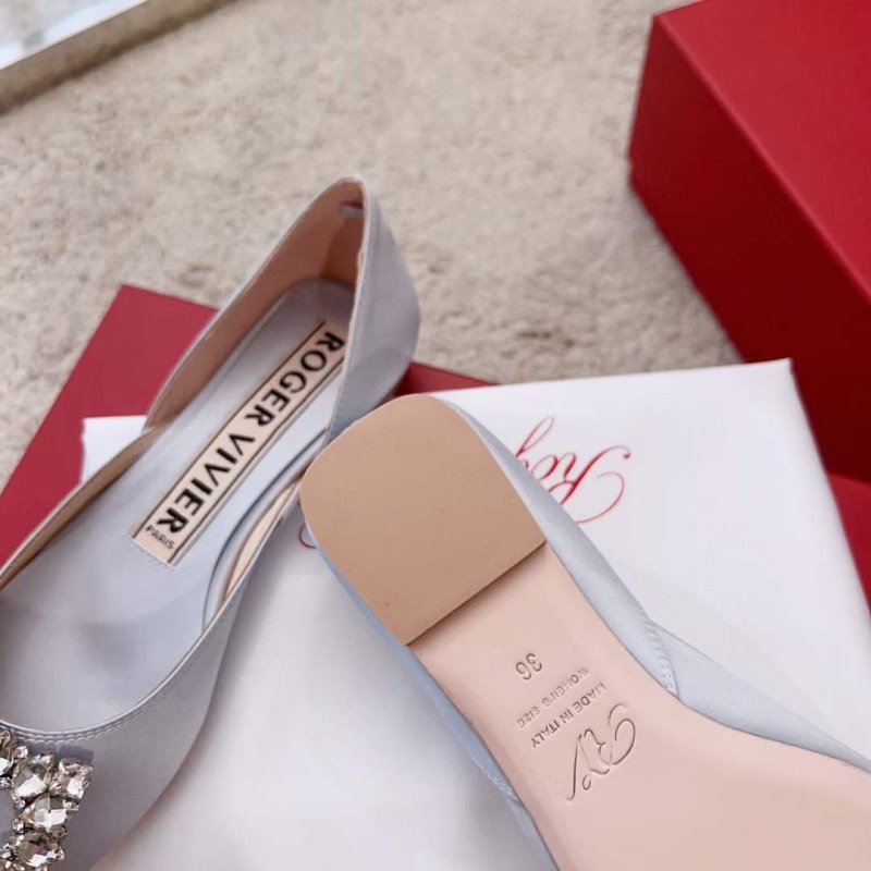 Roger Vivier Diamond Button Heeled Shoes SH00208