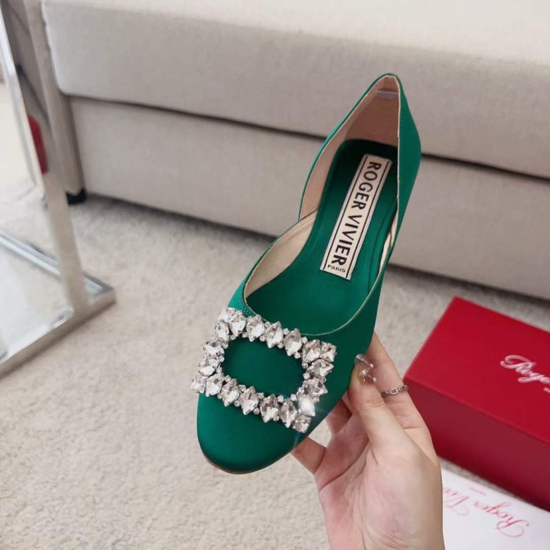Roger Vivier Diamond Button Heeled Shoes SH00209