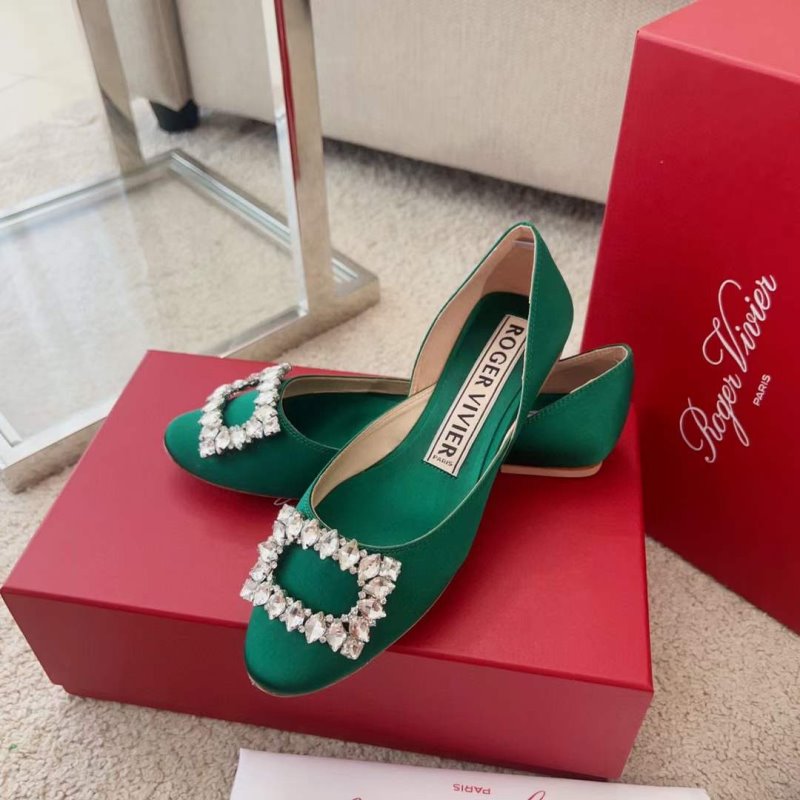 Roger Vivier Diamond Button Heeled Shoes SH00209