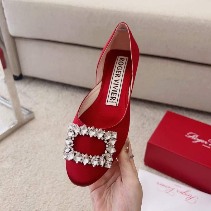 Roger Vivier Diamond Button Heeled Shoes SH00210