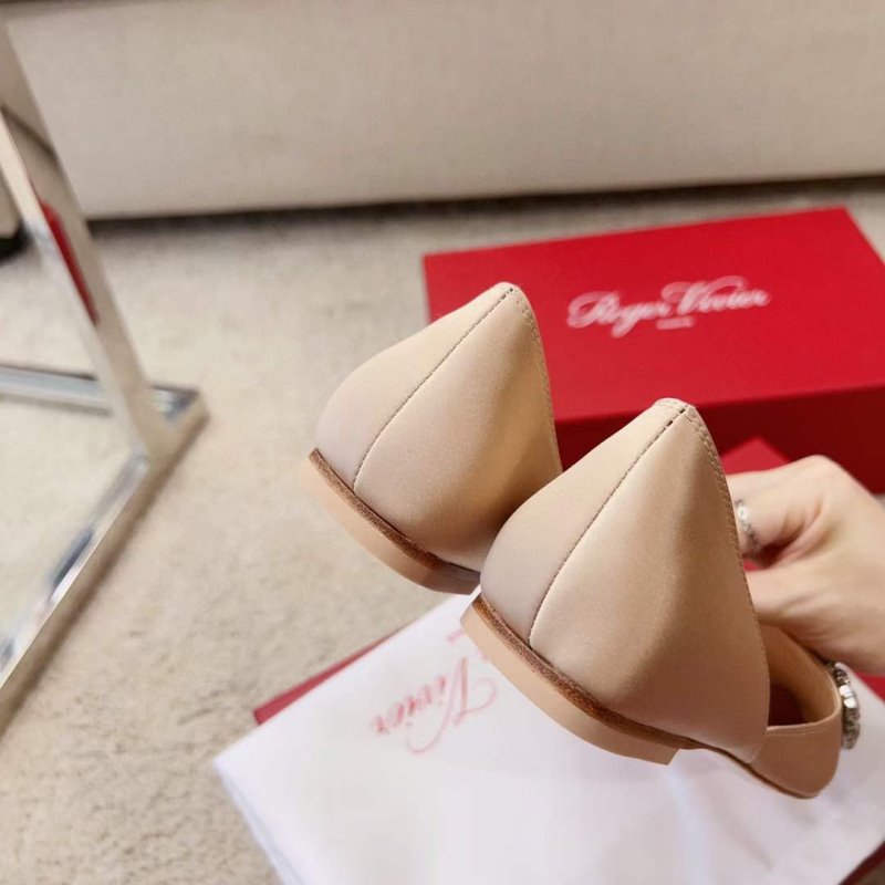 Roger Vivier Diamond Button Heeled Shoes SH00212