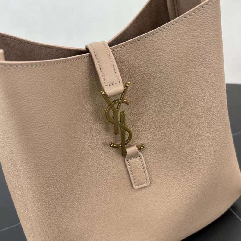 Saint Laurent Cassandre Stranggler Bag BG02308