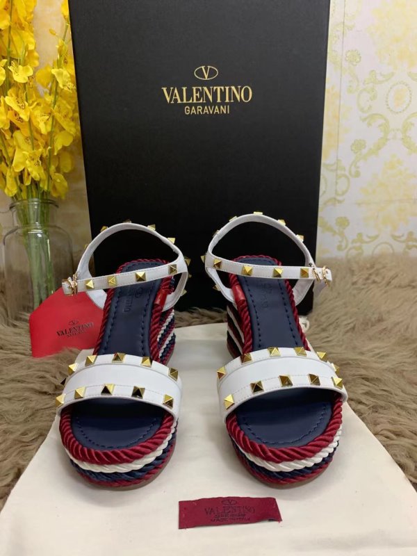 Valentino Rockstud Wedge SHS02952