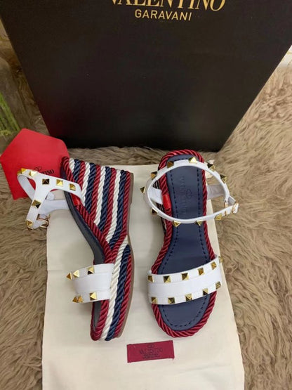 Valentino Rockstud Wedge SHS02952