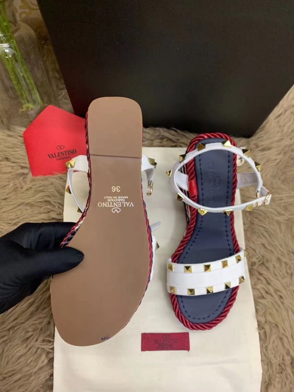 Valentino Rockstud Wedge SHS02952