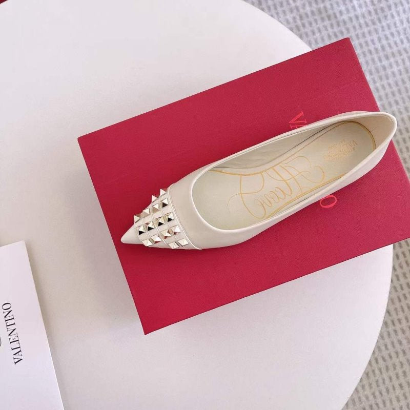 Valentino Classic Rivet Shoes SH00163