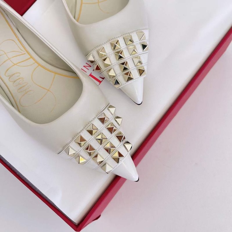 Valentino Classic Rivet Shoes SH00163
