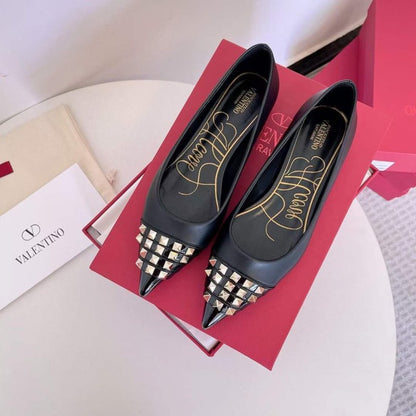 Valentino Classic Rivet Shoes SH00164