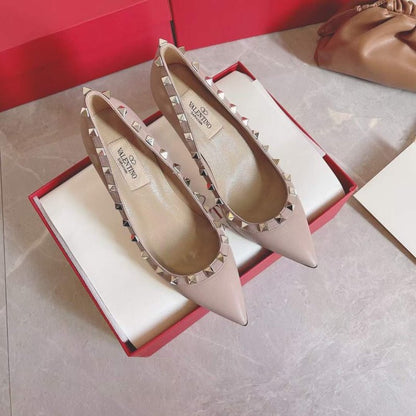 Valentino Classic Rivet Shoes SH00172